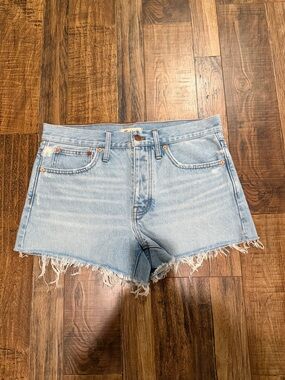 Madewell Light Wash Denim Frayed Hem Women's Shorts